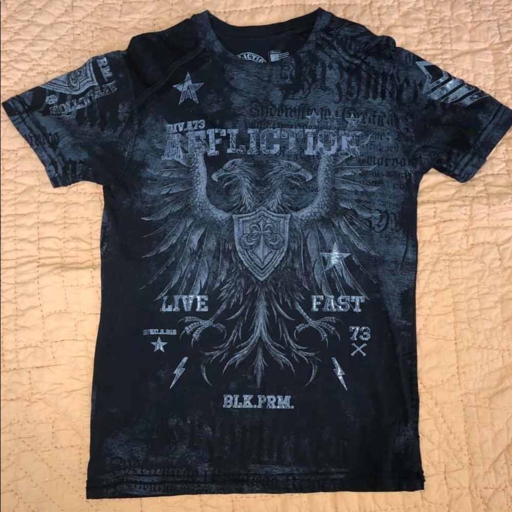 Men’s affliction size small